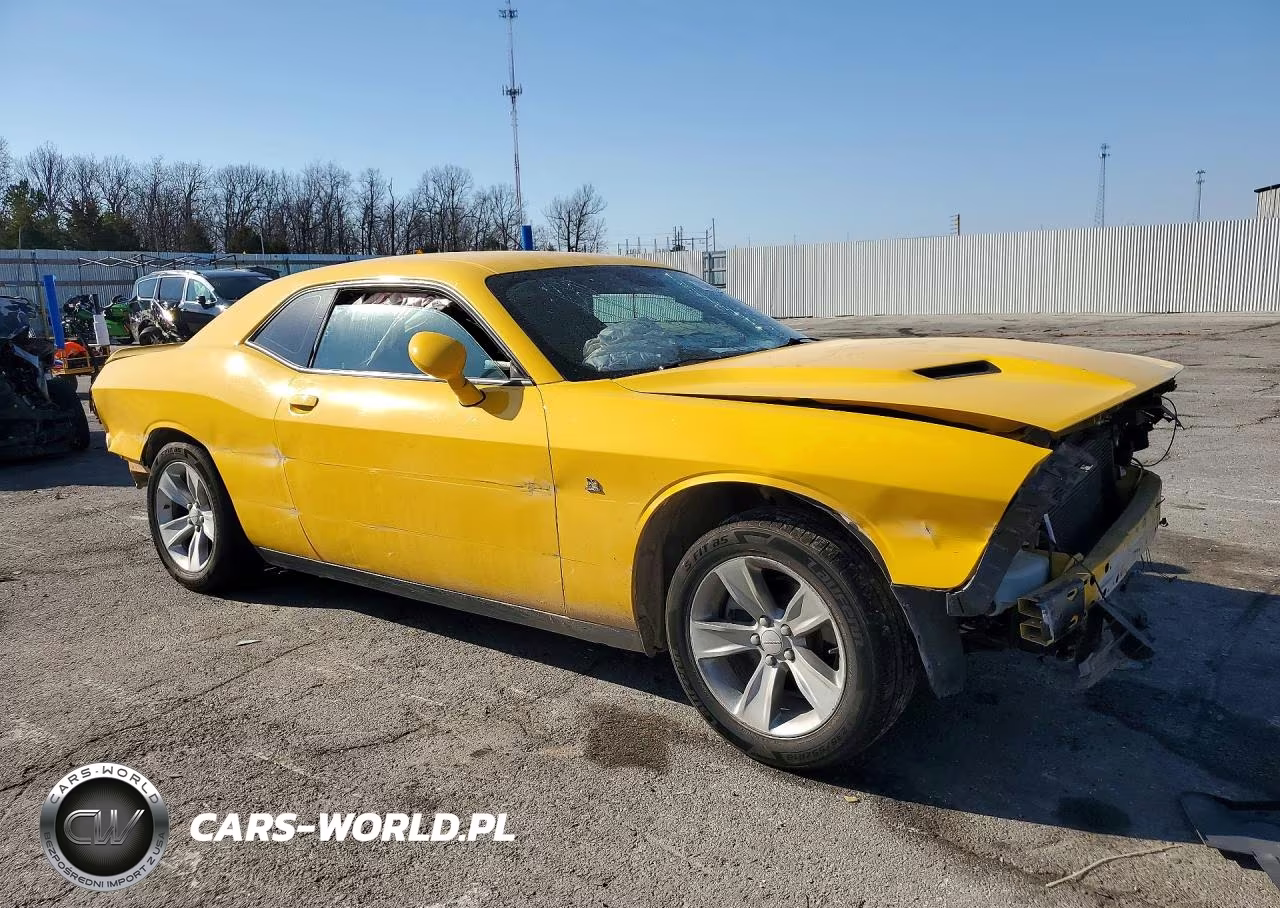 2018 Dodge Challenger Sxt VIN:2C3CDZAG5JH241703 - 4