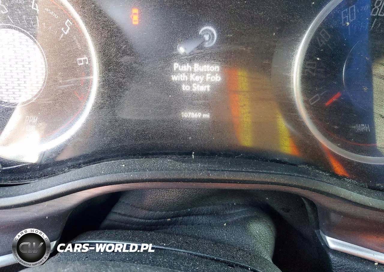 2018 Dodge Challenger Sxt VIN:2C3CDZAG5JH241703 - 9