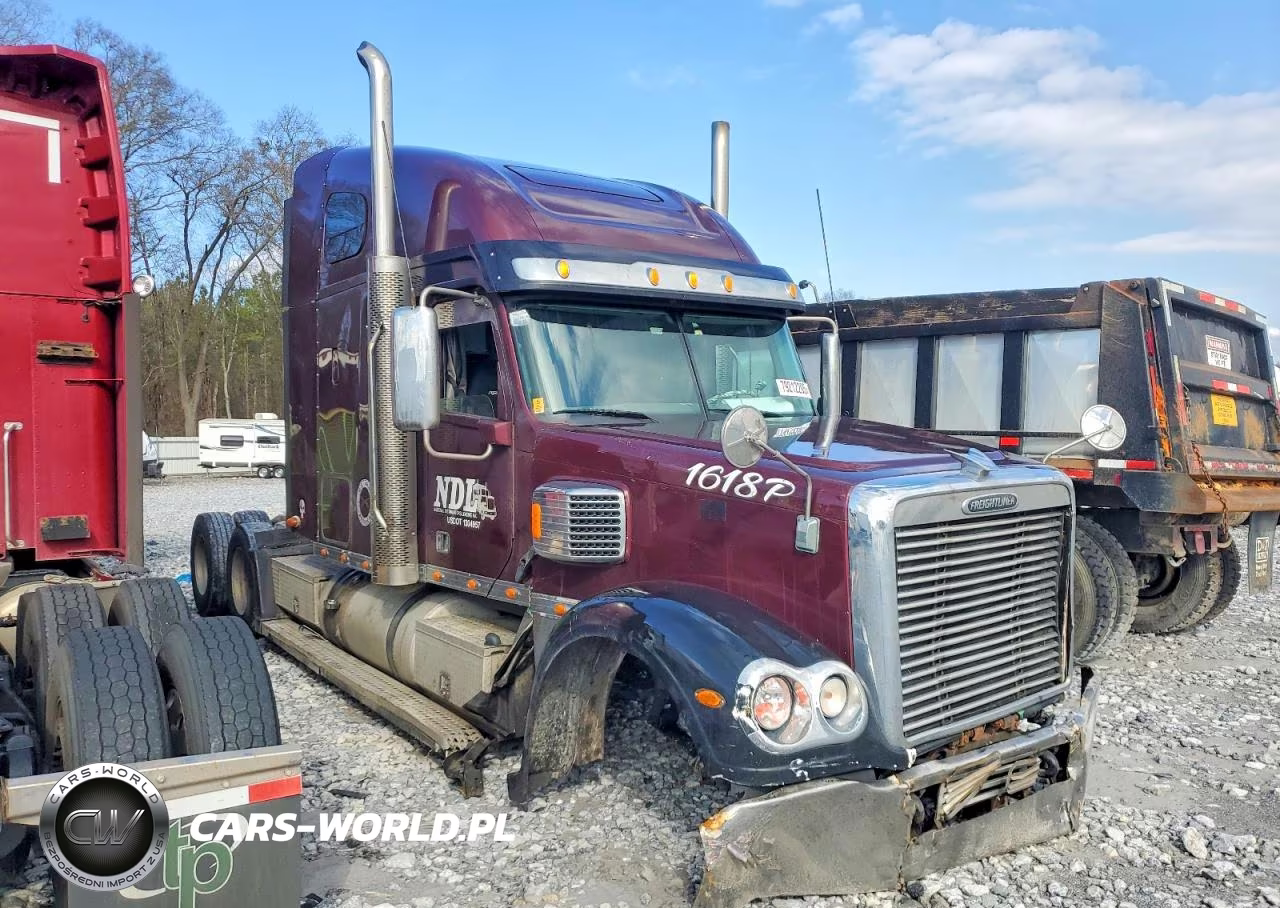 2016 Freightliner Coronado Semi Truck