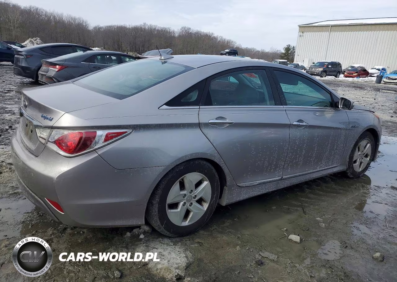 2012 Hyundai Sonata Hybrid Base VIN:KMHEC4A48CA042514 - 3