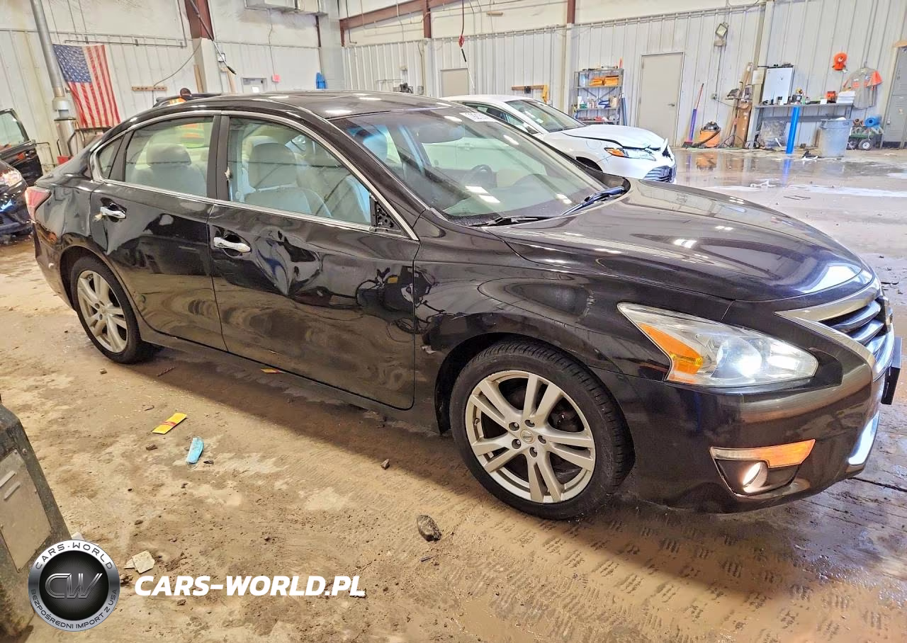2015 Nissan Altima 3.5 S VIN:1N4BL3AP6FC473184 - 4