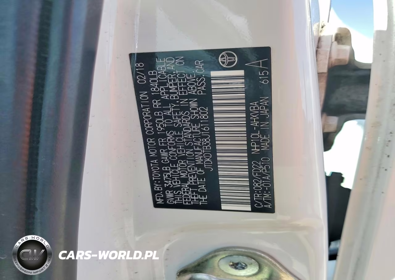 2018 Toyota Prius C One VIN:JTDKDTB38J1611802 - 12