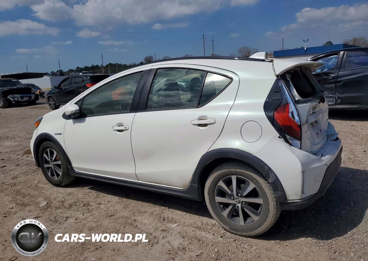 2018 Toyota Prius C One VIN:JTDKDTB38J1611802 - 2