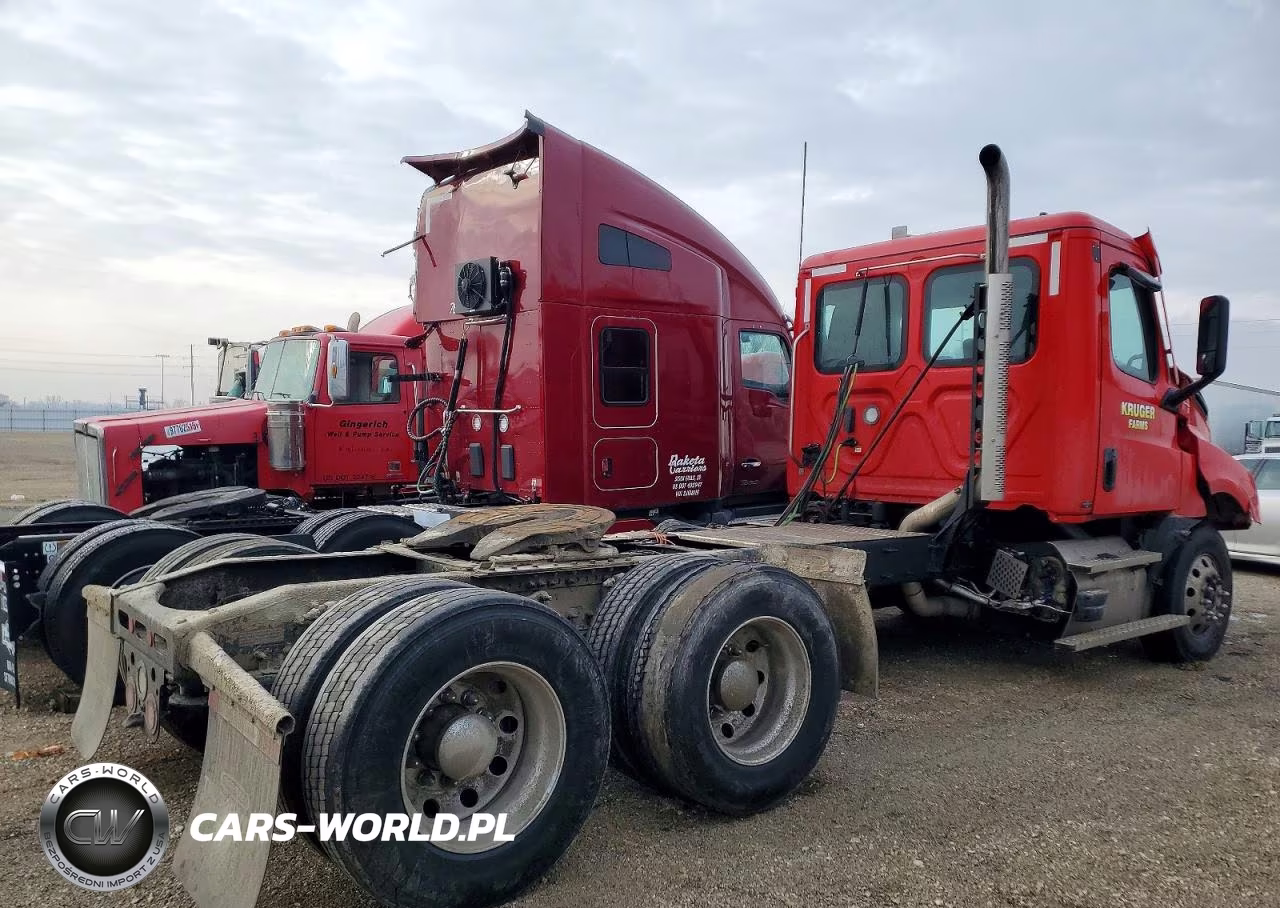 2025 Freightliner Freightliner VIN:3AKJHLDR7SSWD4827 - 4