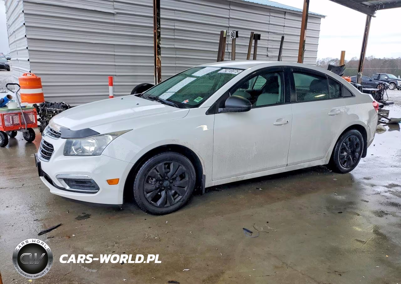 2015 Chev Cruze Ls – zdjęcie 1 z 12
