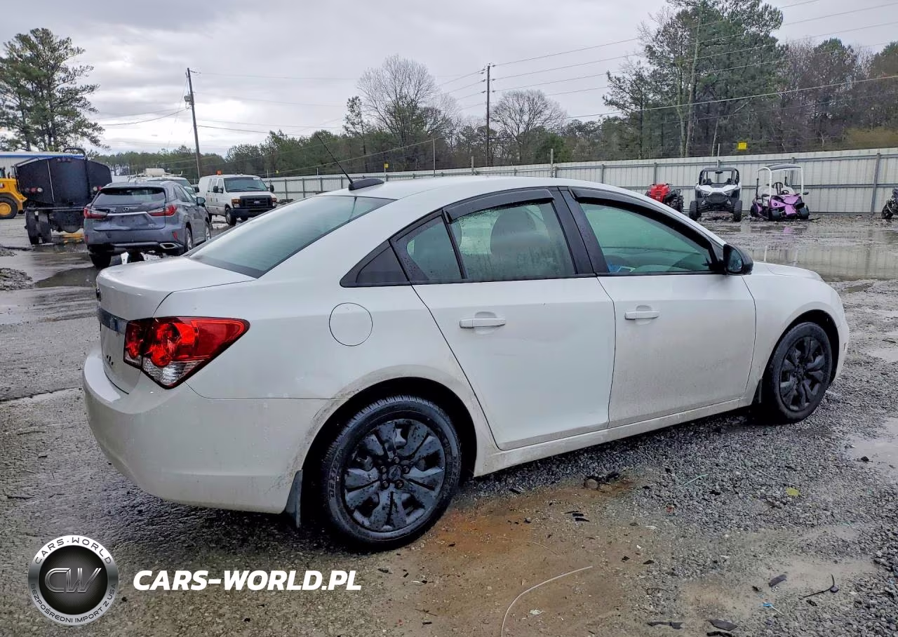 2015 Chev Cruze Ls VIN:1G1PA5SH5F7169774 - 3