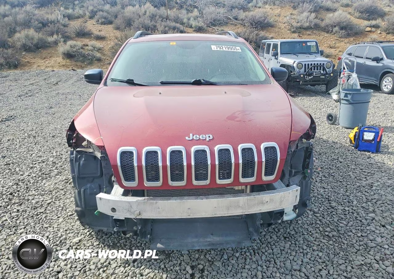2017 Jeep Cherokee Sport VIN:1C4PJMAB4HW658769 - 5
