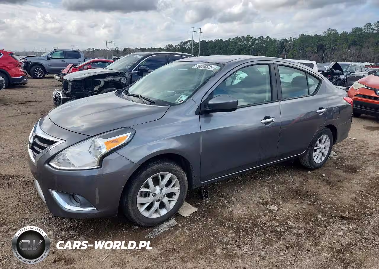 2019 Nissan Versa Sv