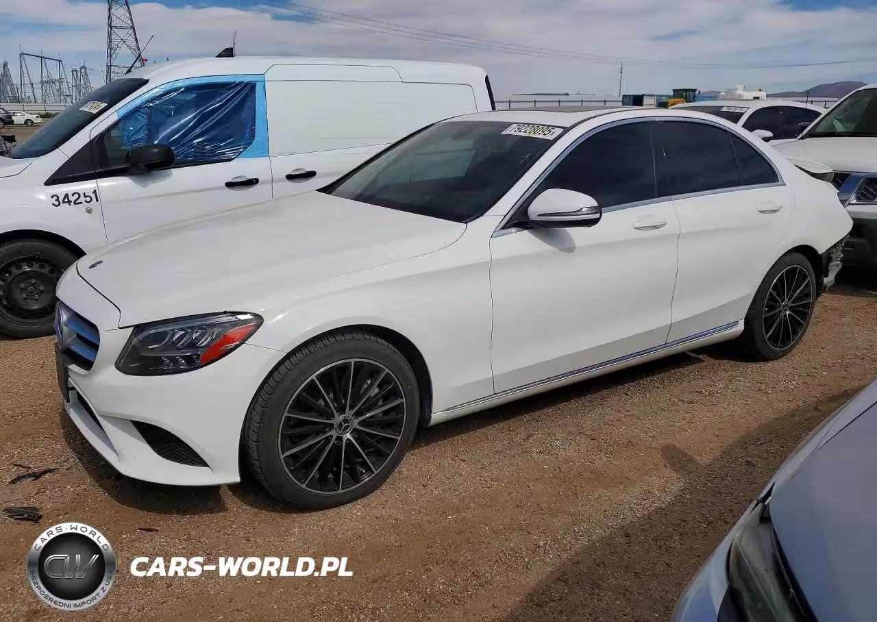 2019 Mercedes-Benz C 300