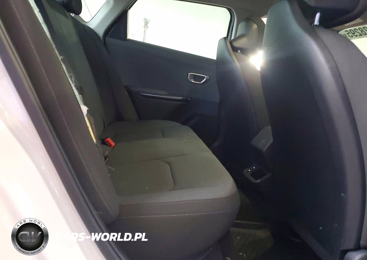 2025 Kia K4 Lxs VIN:3KPFT4DE2SE182907 - 10