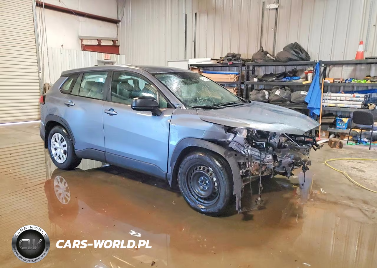 2025 Toyota Corolla Cross L VIN:7MUAAAAG0SV148867 - 4