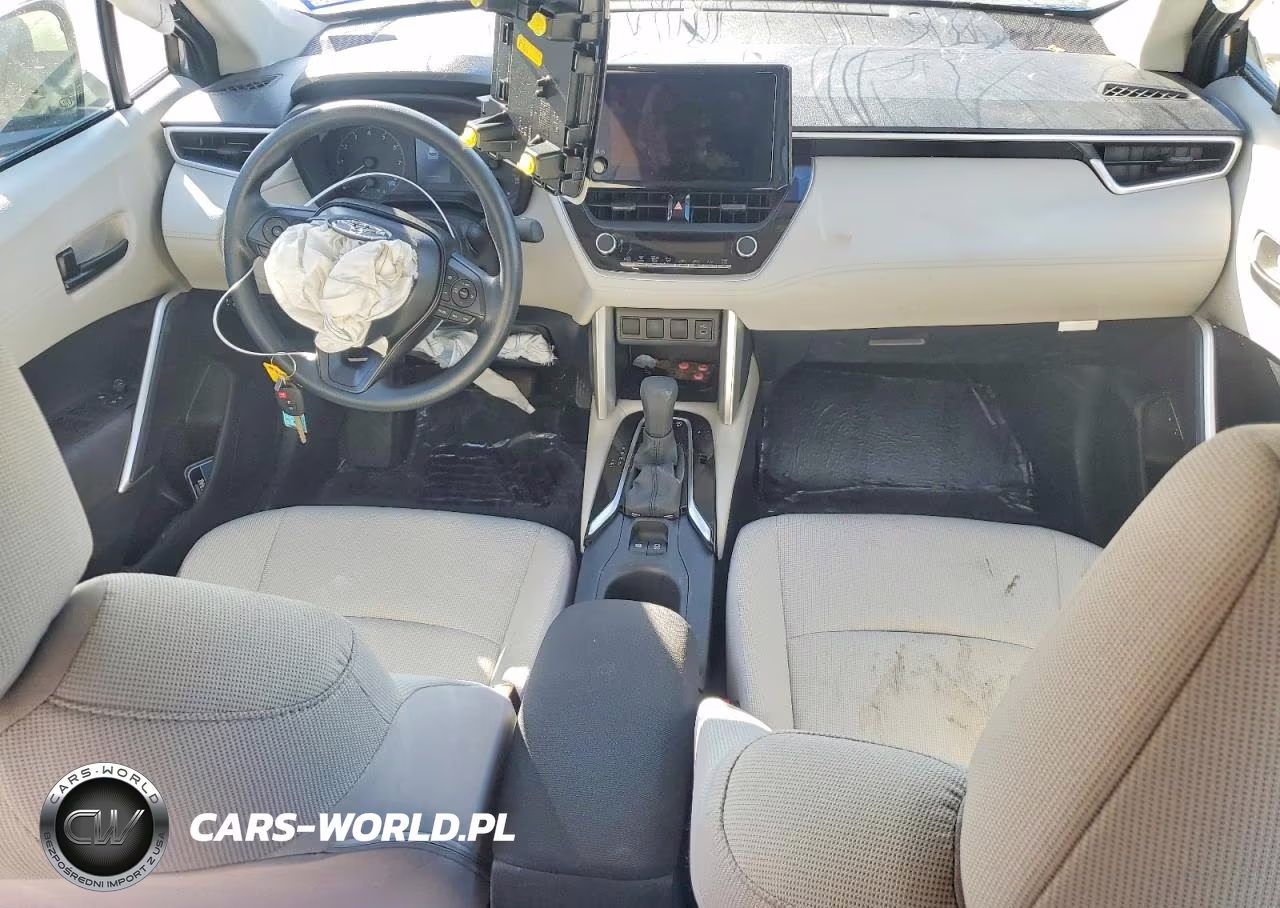 2025 Toyota Corolla Cross L VIN:7MUAAAAG0SV148867 - 8