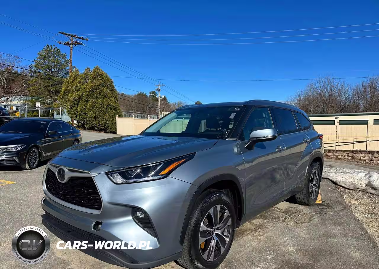 2021 Toyota Highlander Xle