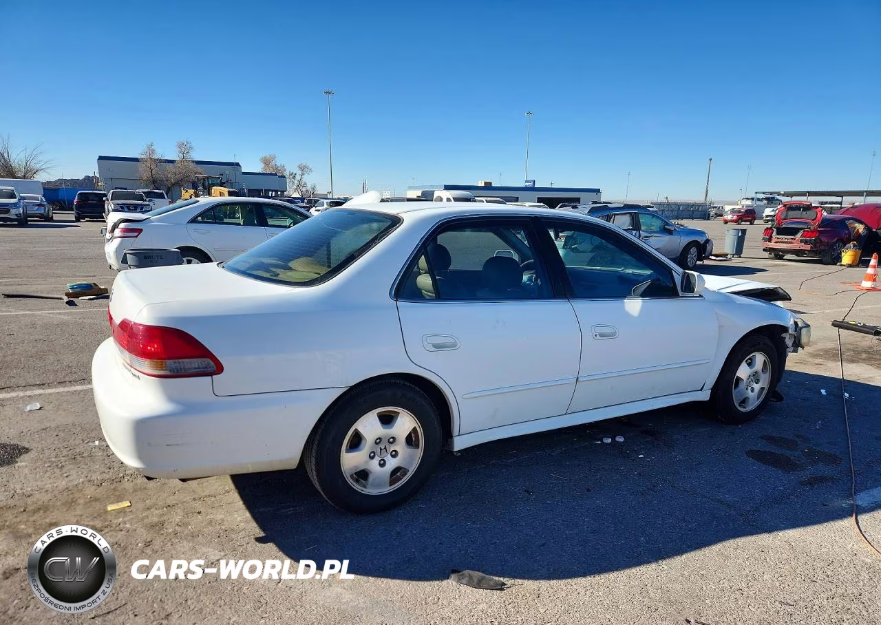 2002 Honda Accord Sedan Ex Auto VIN:1HGCG16502A082117 - 3
