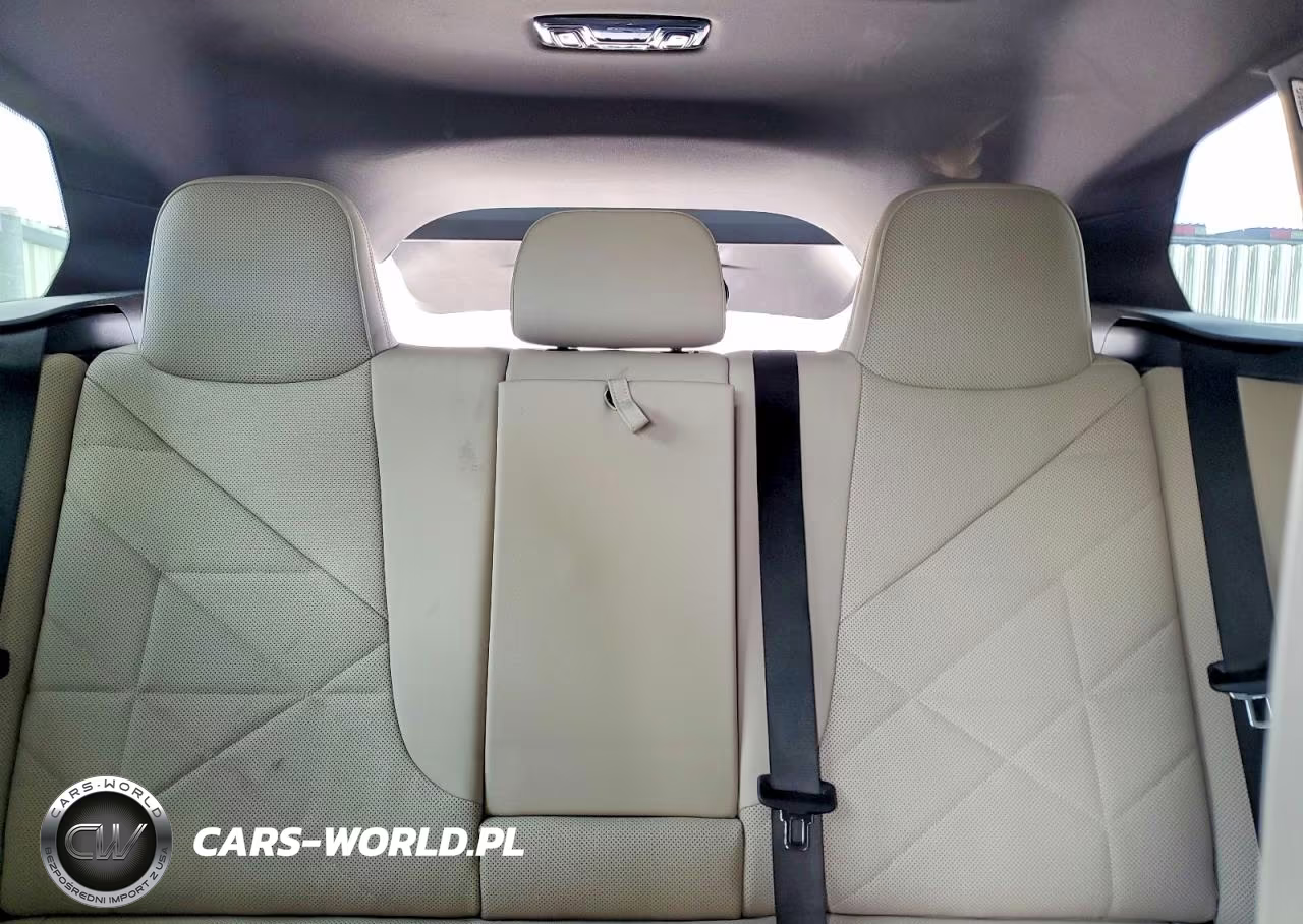 2024 BMW Ix xDrive50 VIN:WB523CF03RCP19890 - 10