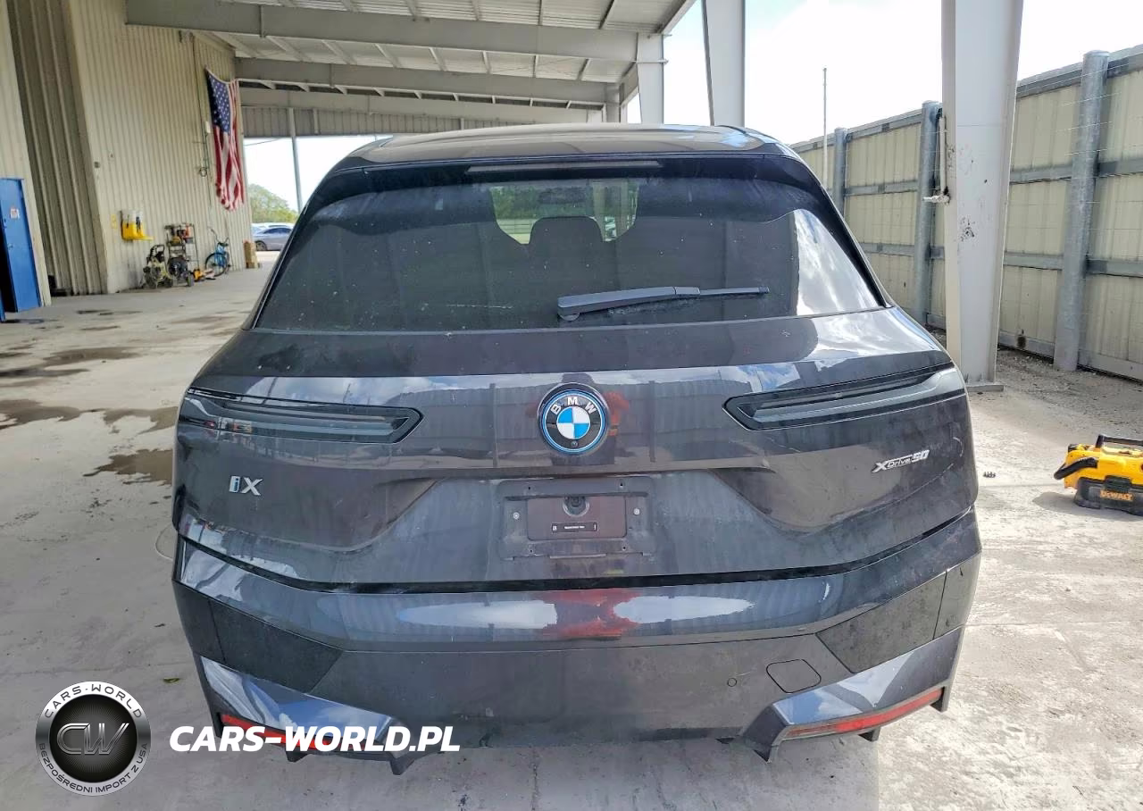 2024 BMW Ix xDrive50 VIN:WB523CF03RCP19890 - 11