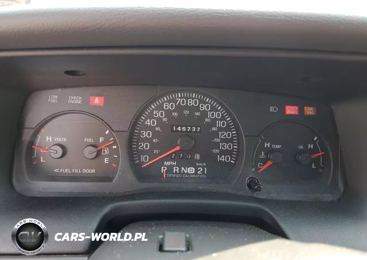 2005 Ford Crown Vict VIN:2FAFP71W15X123208 - 9