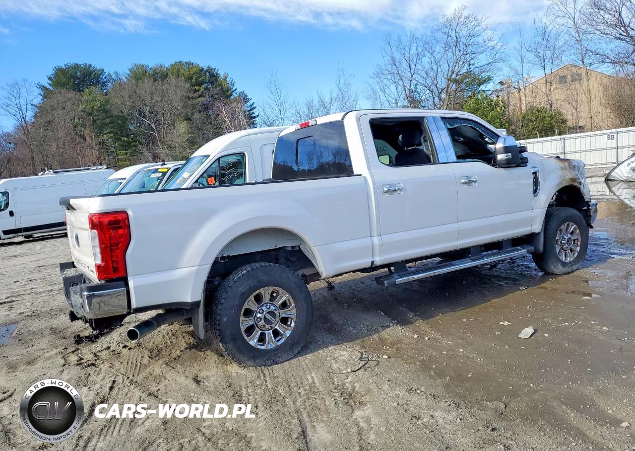 2017 Ford F350 Super Duty VIN:1FT8W3B6XHEE11652 - 3