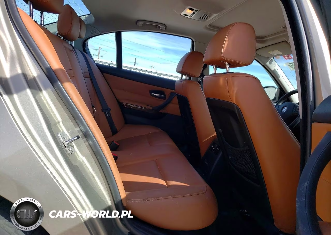 2009 BMW 328 Xi VIN:WBAPK735X9A450770 - 10