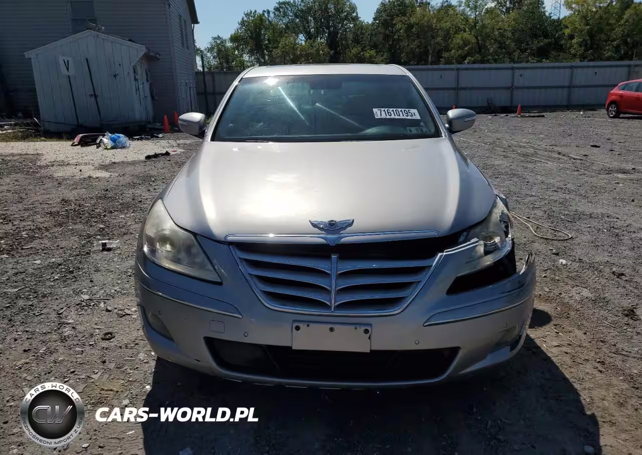 2011 Hyun Genesis 4. VIN:KMHGC4DF4BU120385 - 5