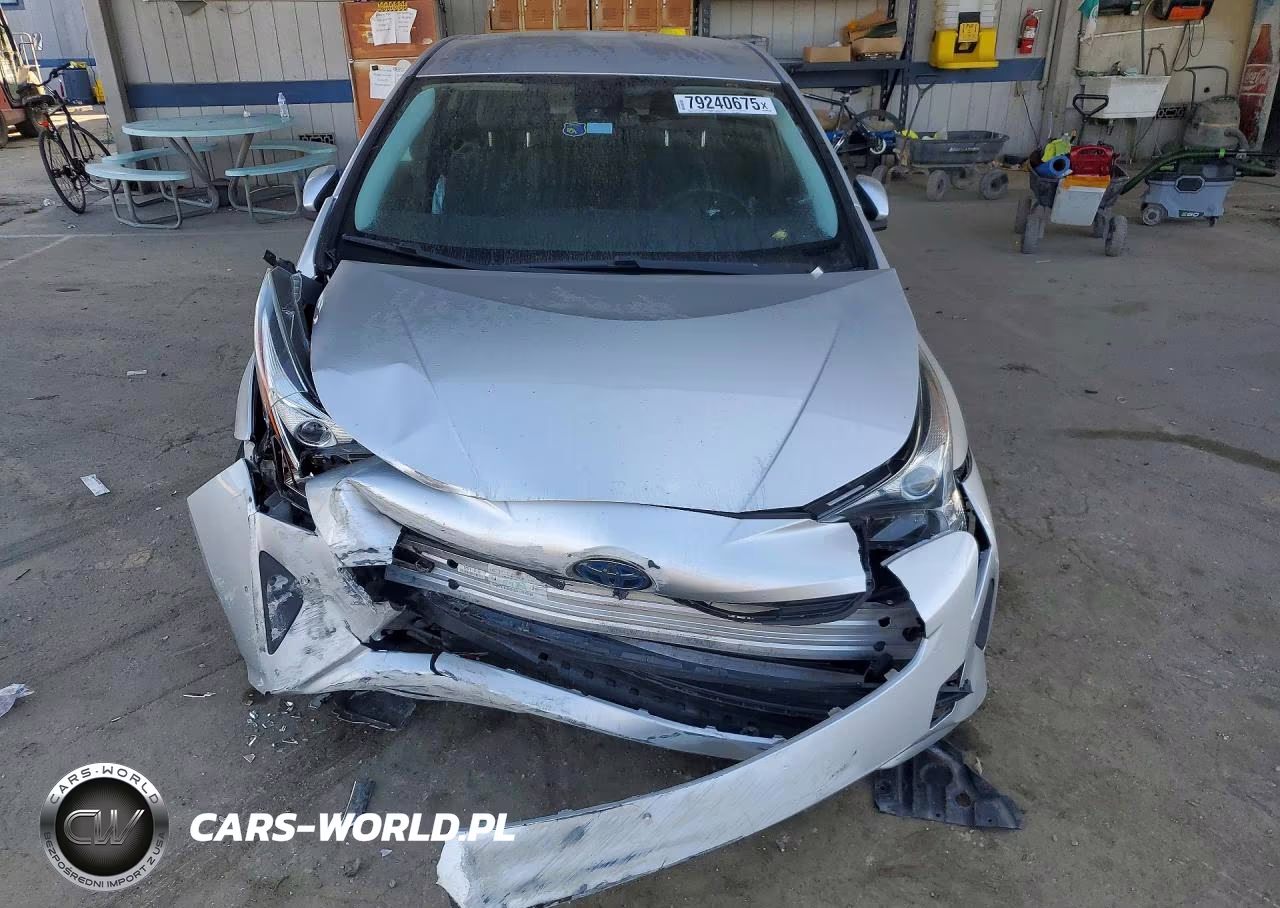2017 Toyota Prius Two VIN:JTDKBRFU4H3036298 - 5