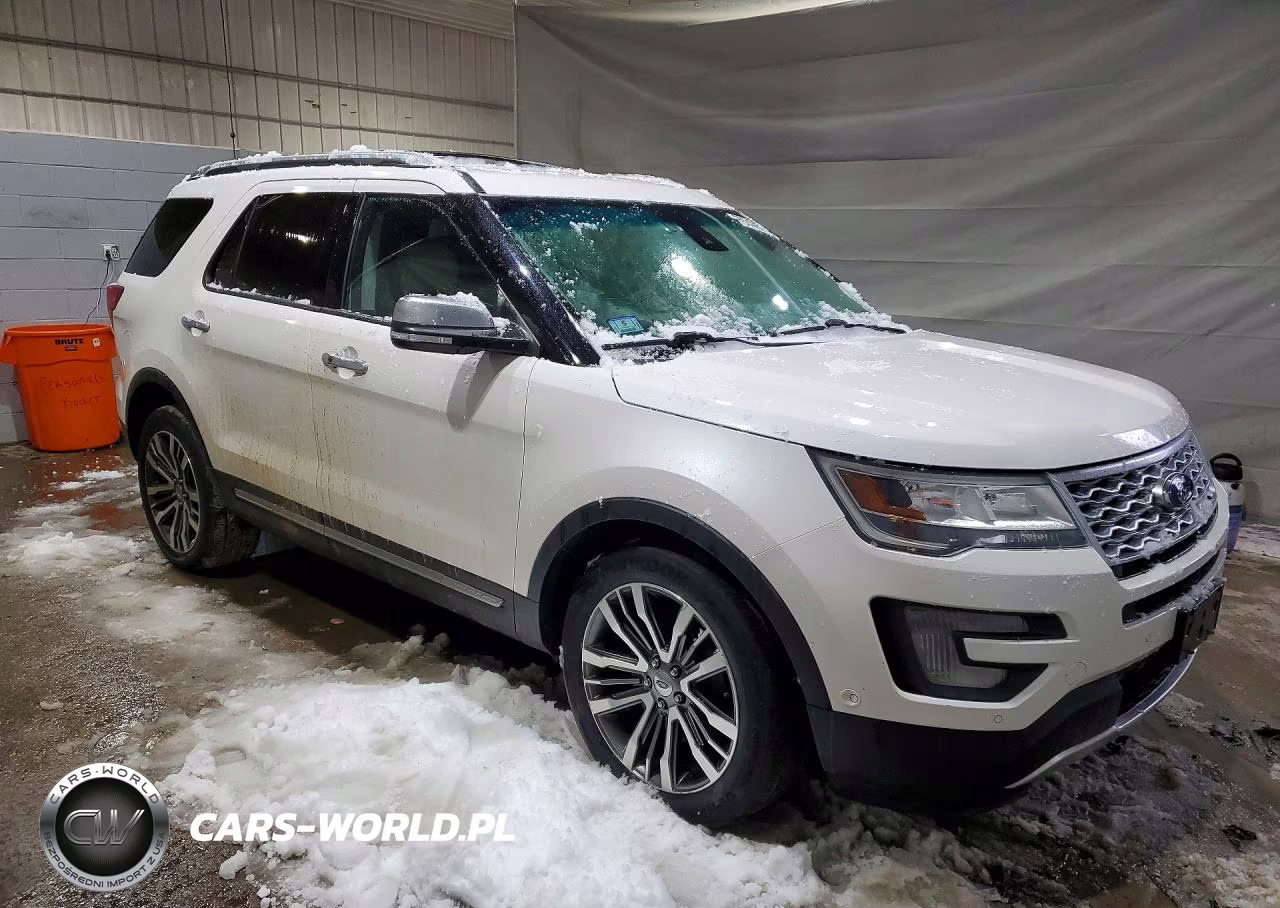 2016 Ford Explorer Platinum VIN:1FM5K8HTXGGA60202 - 4