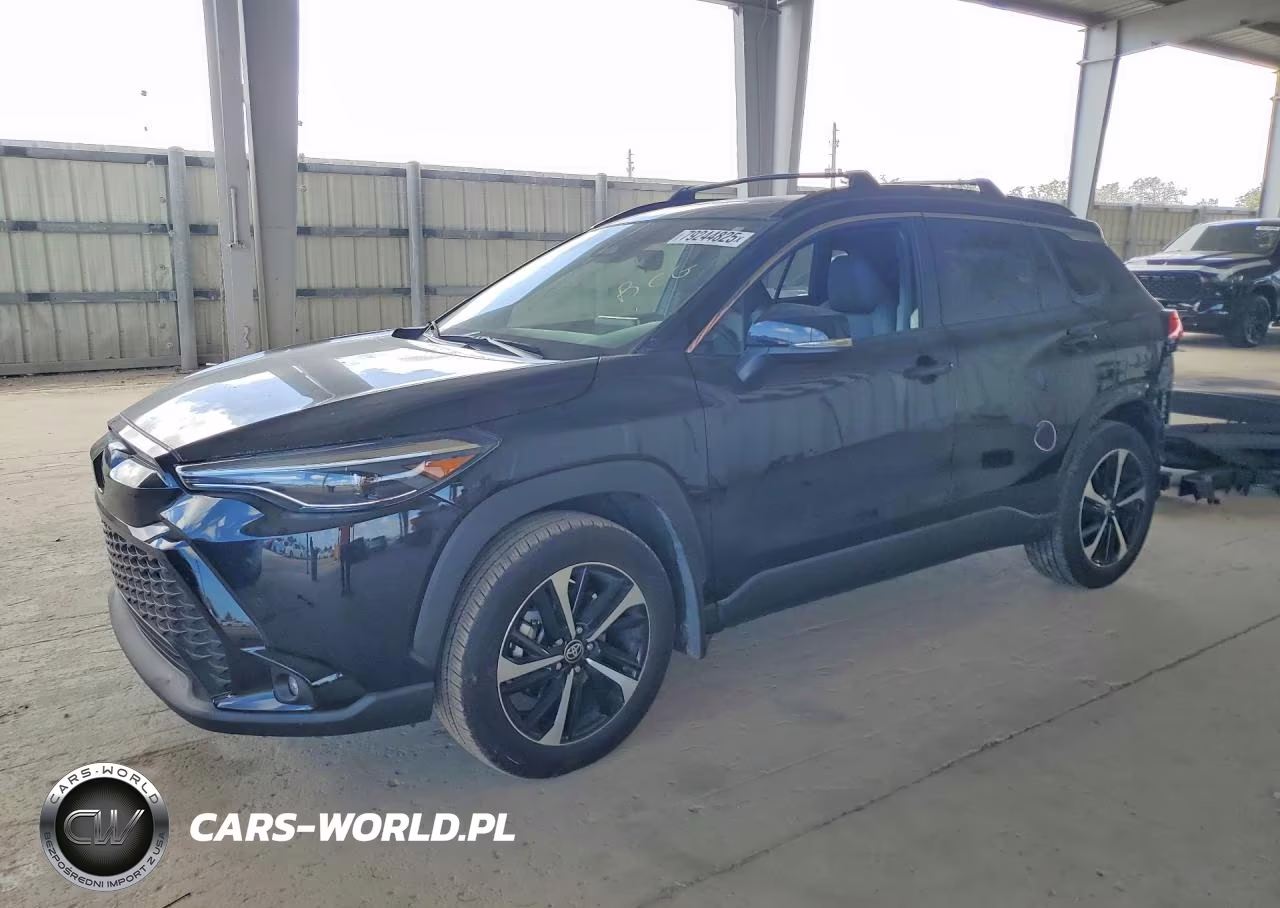 2025 Toyota Corolla Cross Hybrid Xse