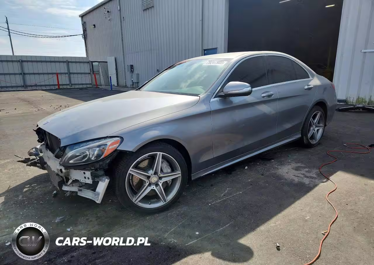 2015 Mercedes-Benz C 300