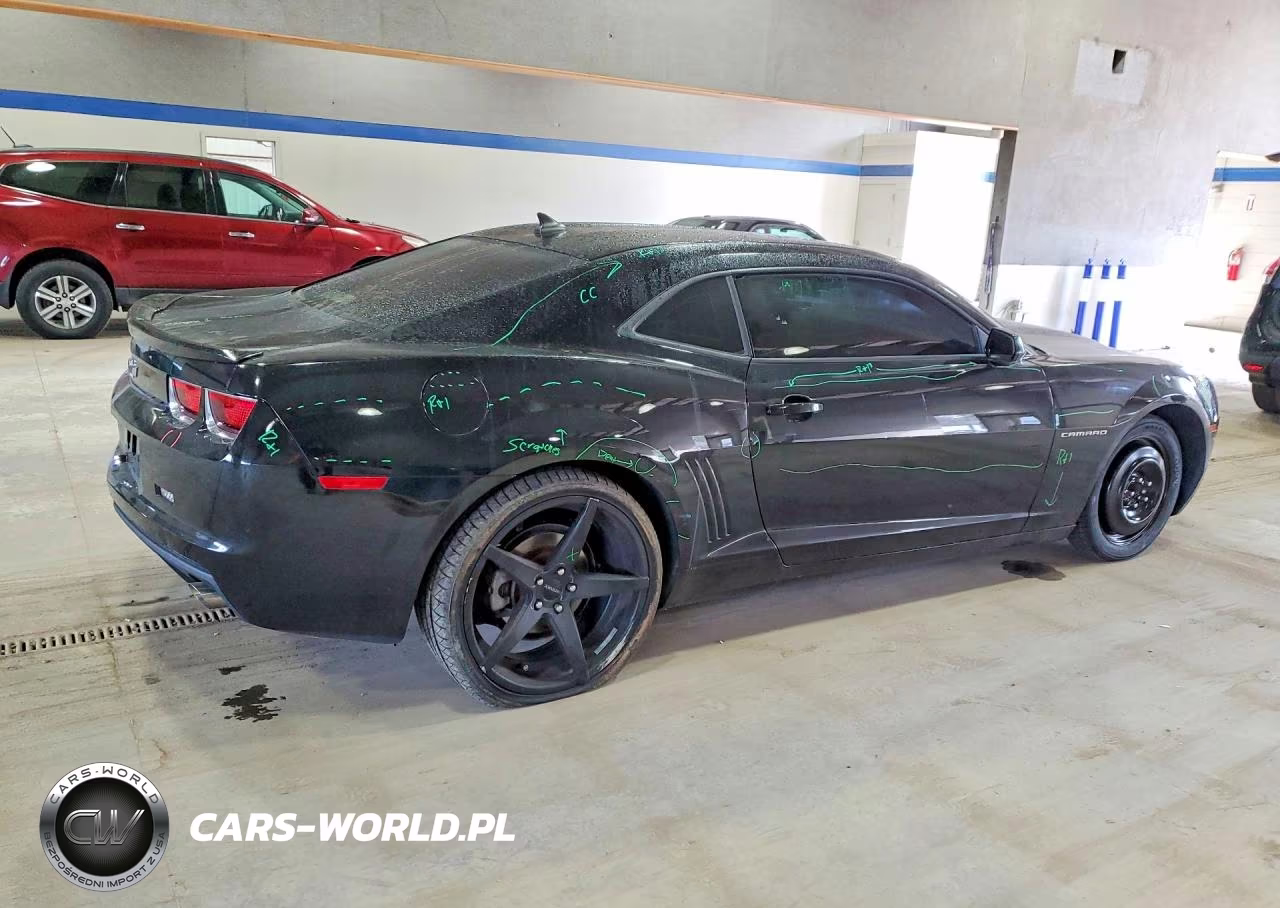 2013 Chevrolet Camaro Ls VIN:2G1FA1E36D9138064 - 3