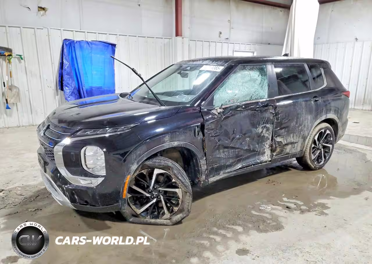 2024 Mitsubishi Outlander Se