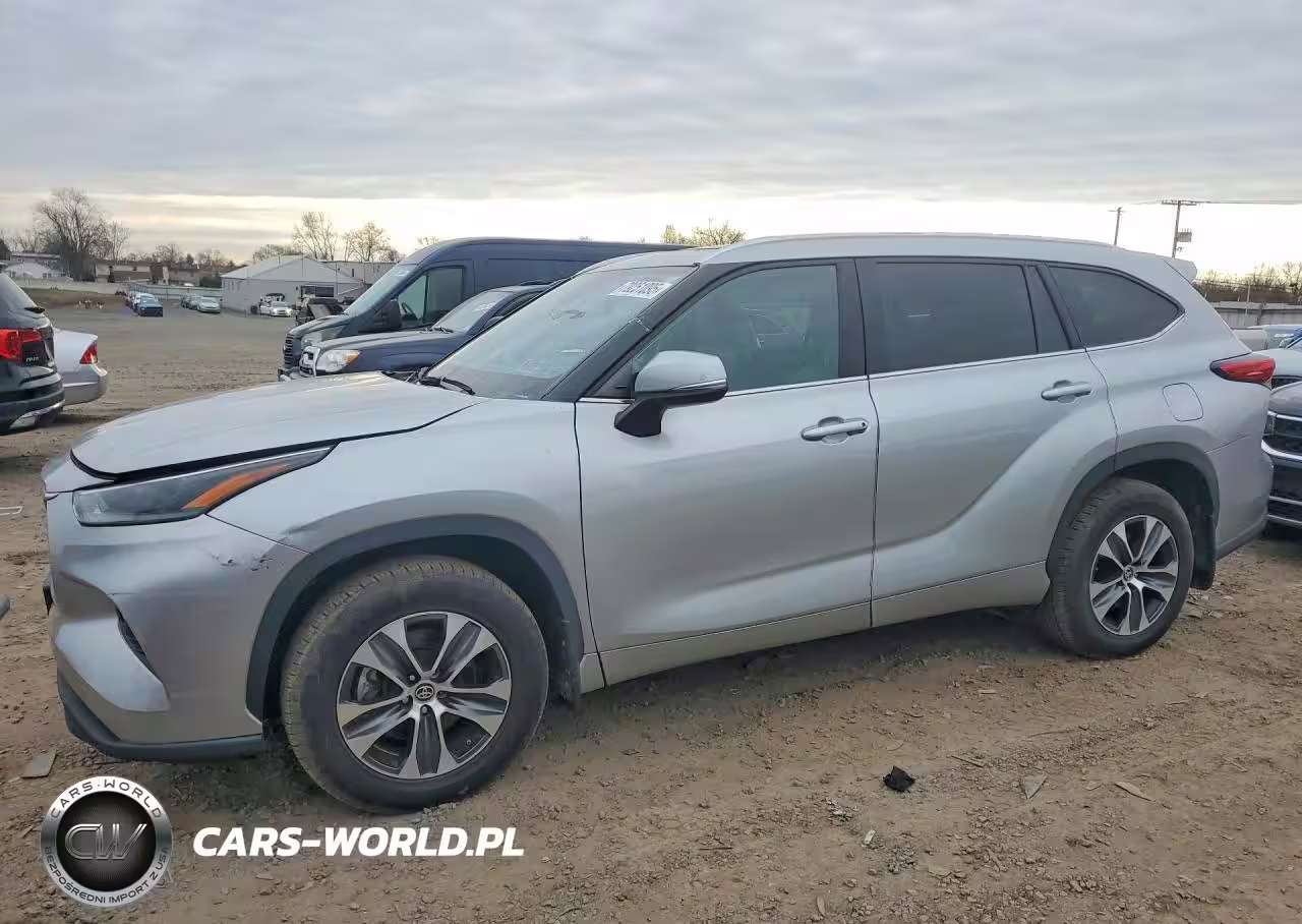 2021 Toyota Highlander Xle
