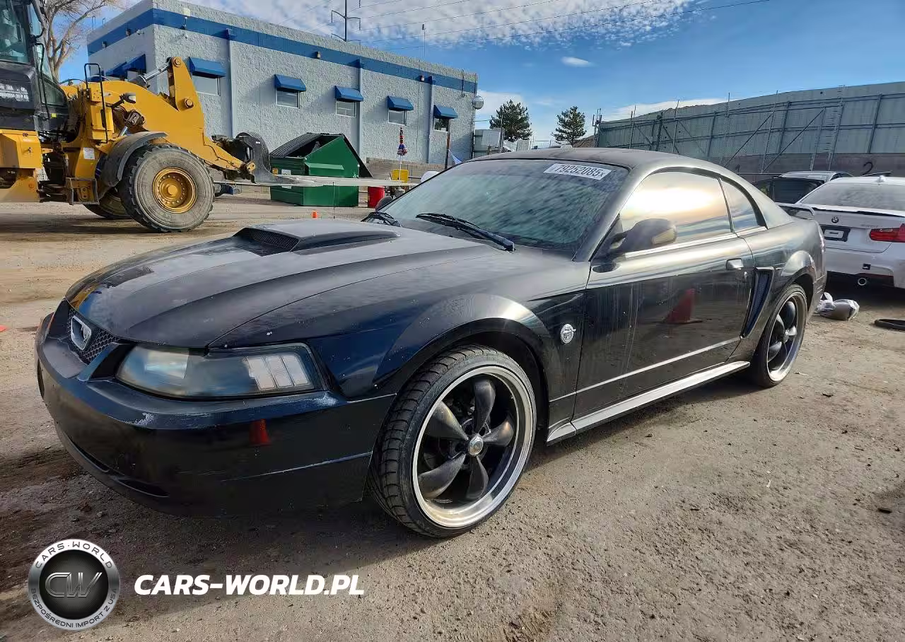 2004 Ford Mustang