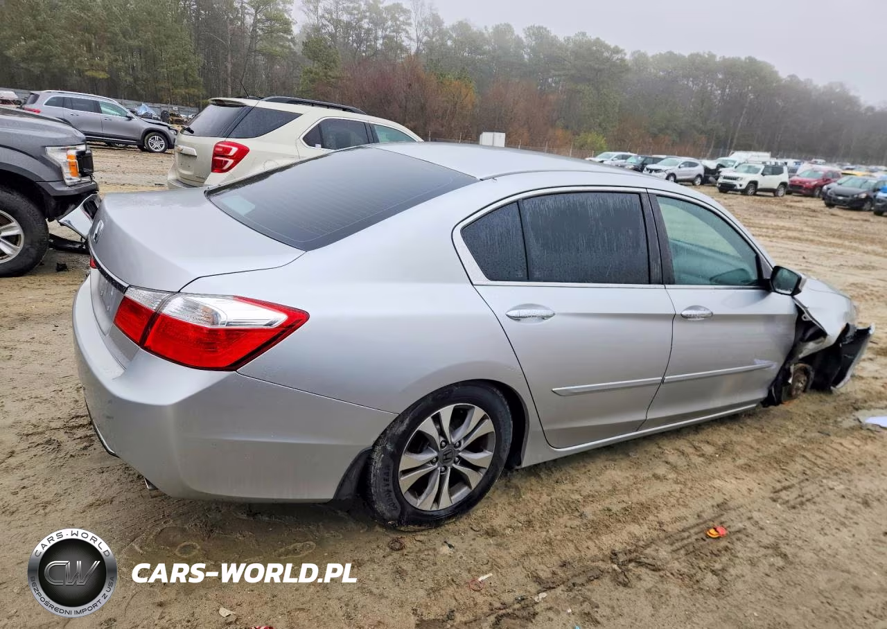 2015 Honda Accord Lx VIN:1HGCR2F32FA034932 - 3