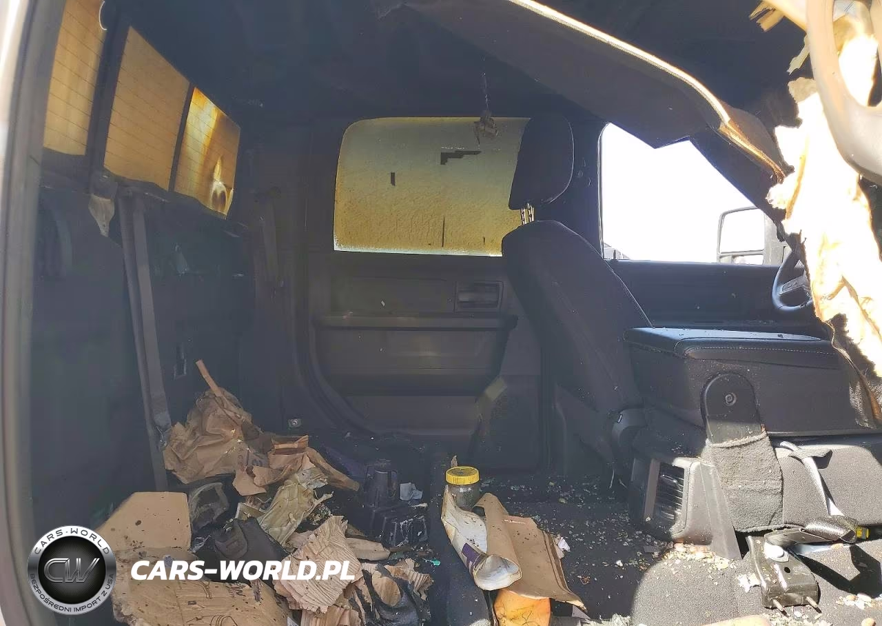 2024 Ram 3500 Tradesman VIN:3C63RRGLXRG347777 - 11