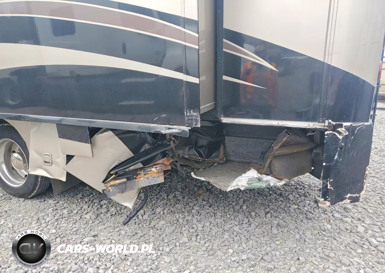 2011 Ford Suncruiser Rv VIN:1F66F5DY1B0A03937 - 9