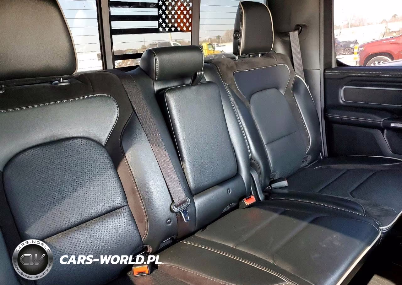 2023 Ram 1500 Laramie VIN:1C6RREJT2PN650536 - 10