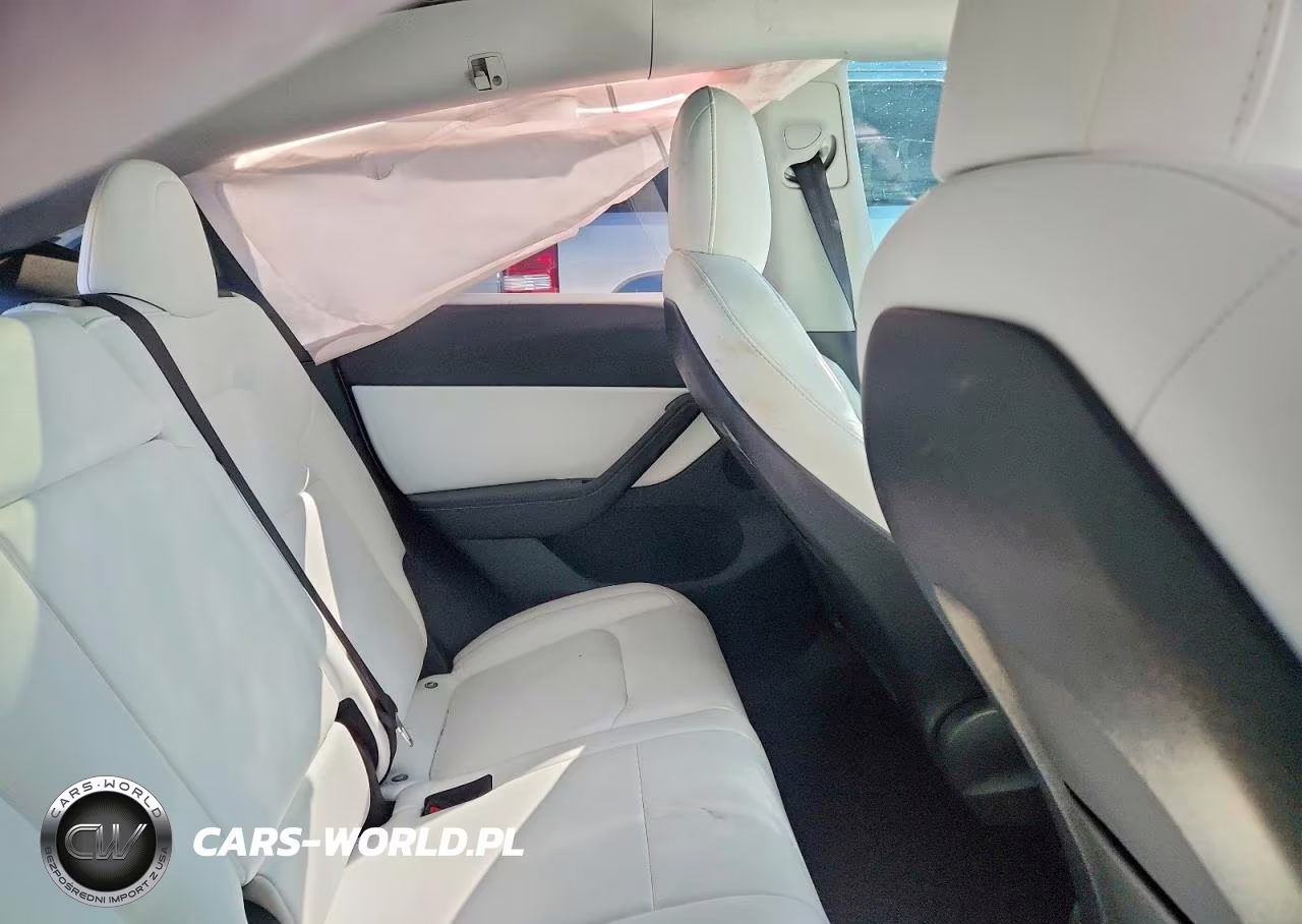 2021 Tesla Model Y VIN:5YJYGDEE6MF198049 - 10