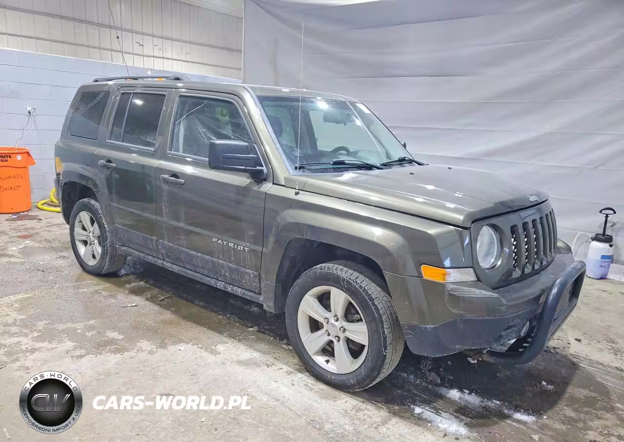 2015 Jeep Patriot Latitude VIN:1C4NJRFB4FD425755 - 4