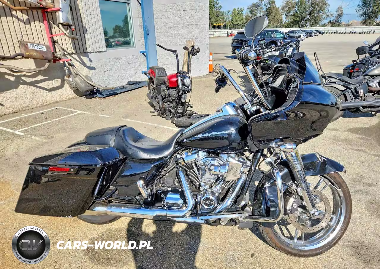 2017 Harley-Davidson Fltrxs Road Glide Special