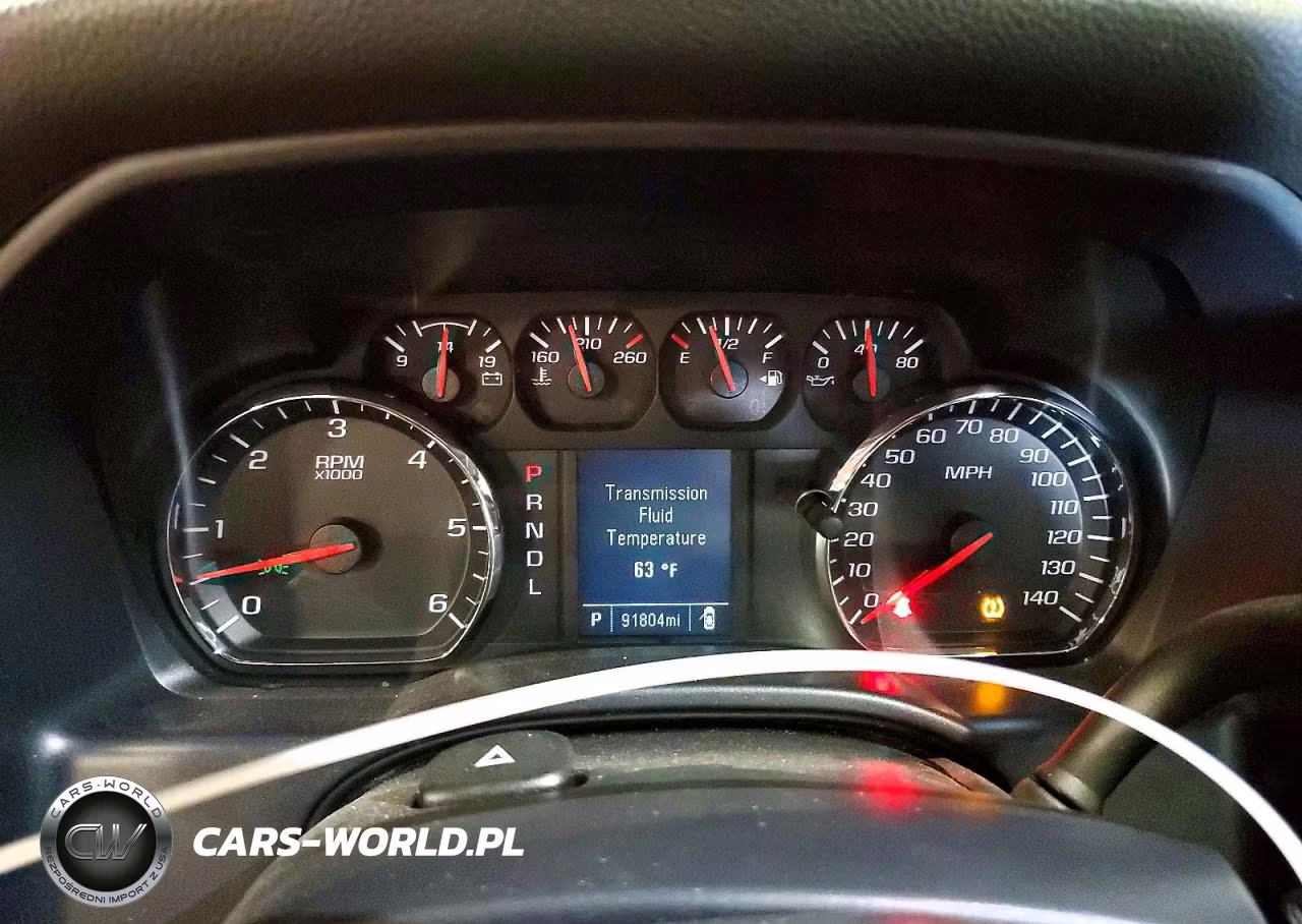 2018 Chevrolet Silverado K1500 VIN:1GCVKNEC5JZ343996 - 9