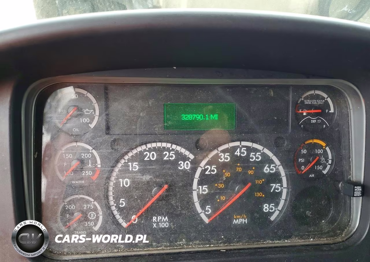 2018 Freightliner Business Class M2 Refrigerated Box Truck VIN:1FVACWFD8JHJM2161 - 9