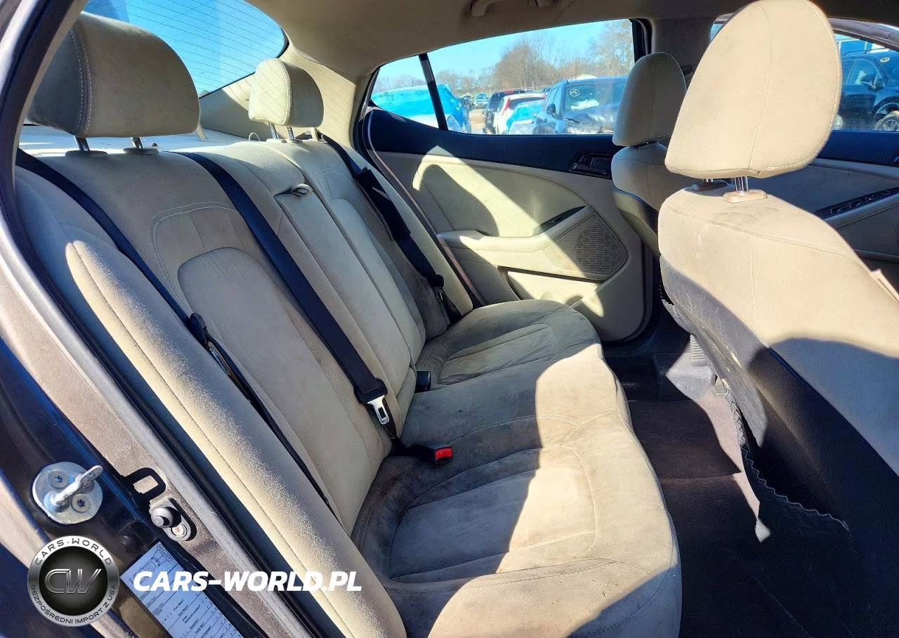 2011 Kia Optima Lx VIN:KNAGM4A74B5063112 - 10