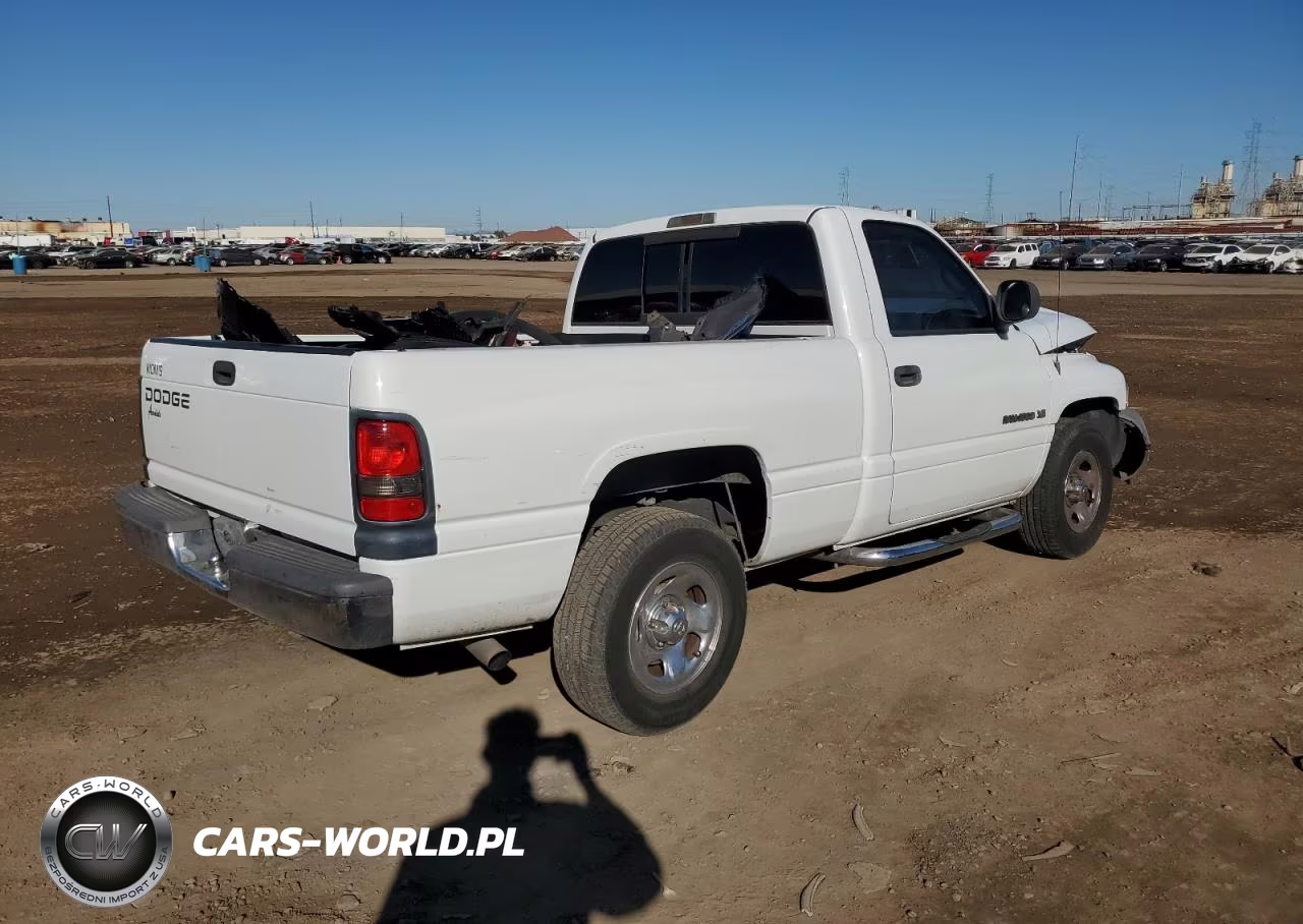 2000 Dodge Ram 1500 VIN:1B7HC16X5YS552307 - 3