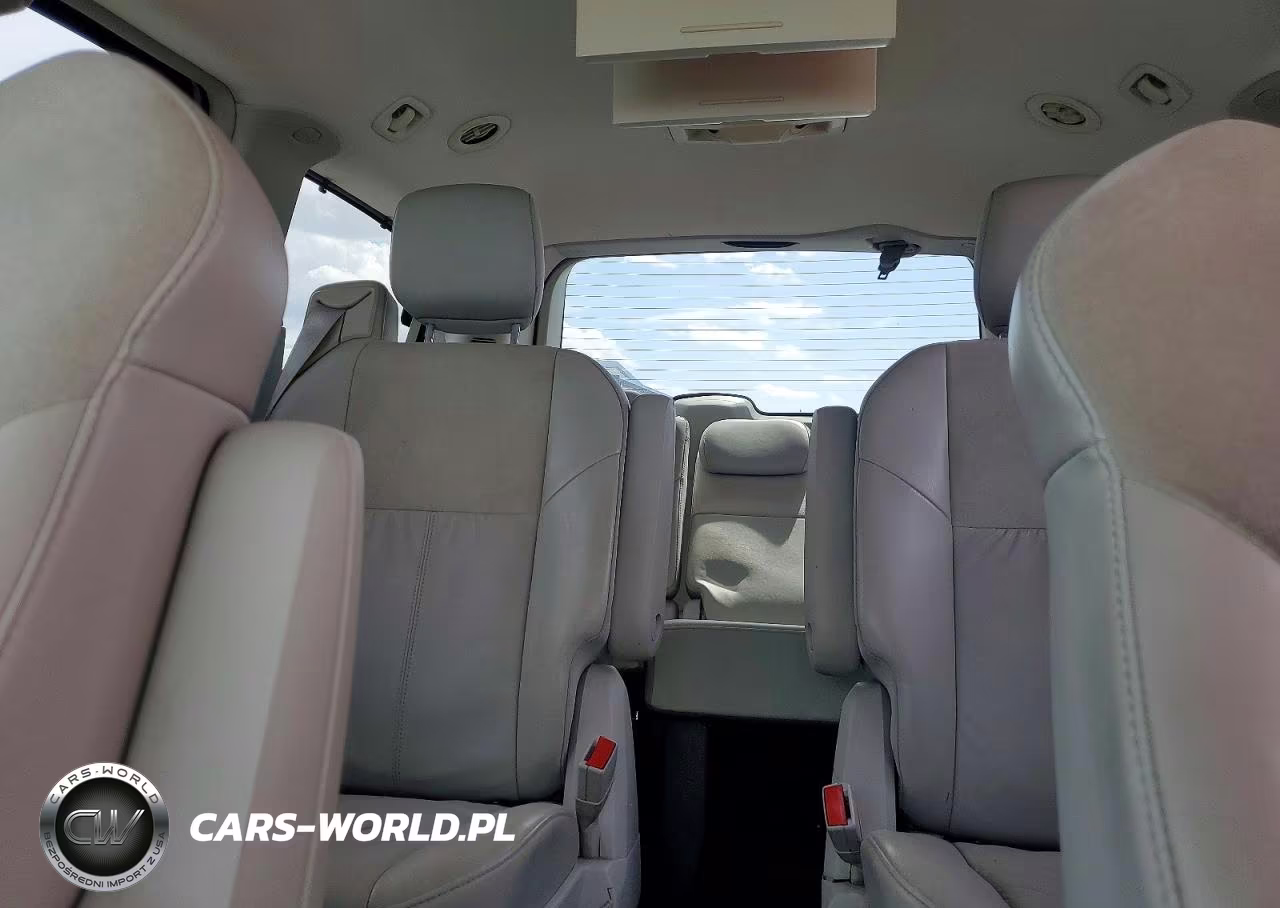 2008 Chrysler Town & Country Limited VIN:2A8HR64X48R747517 - 10