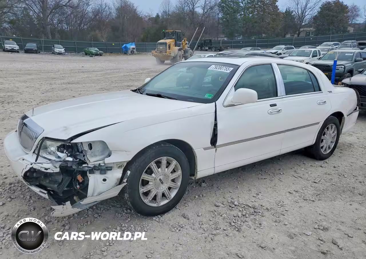 2006 Lincoln Town Car Signature Limited