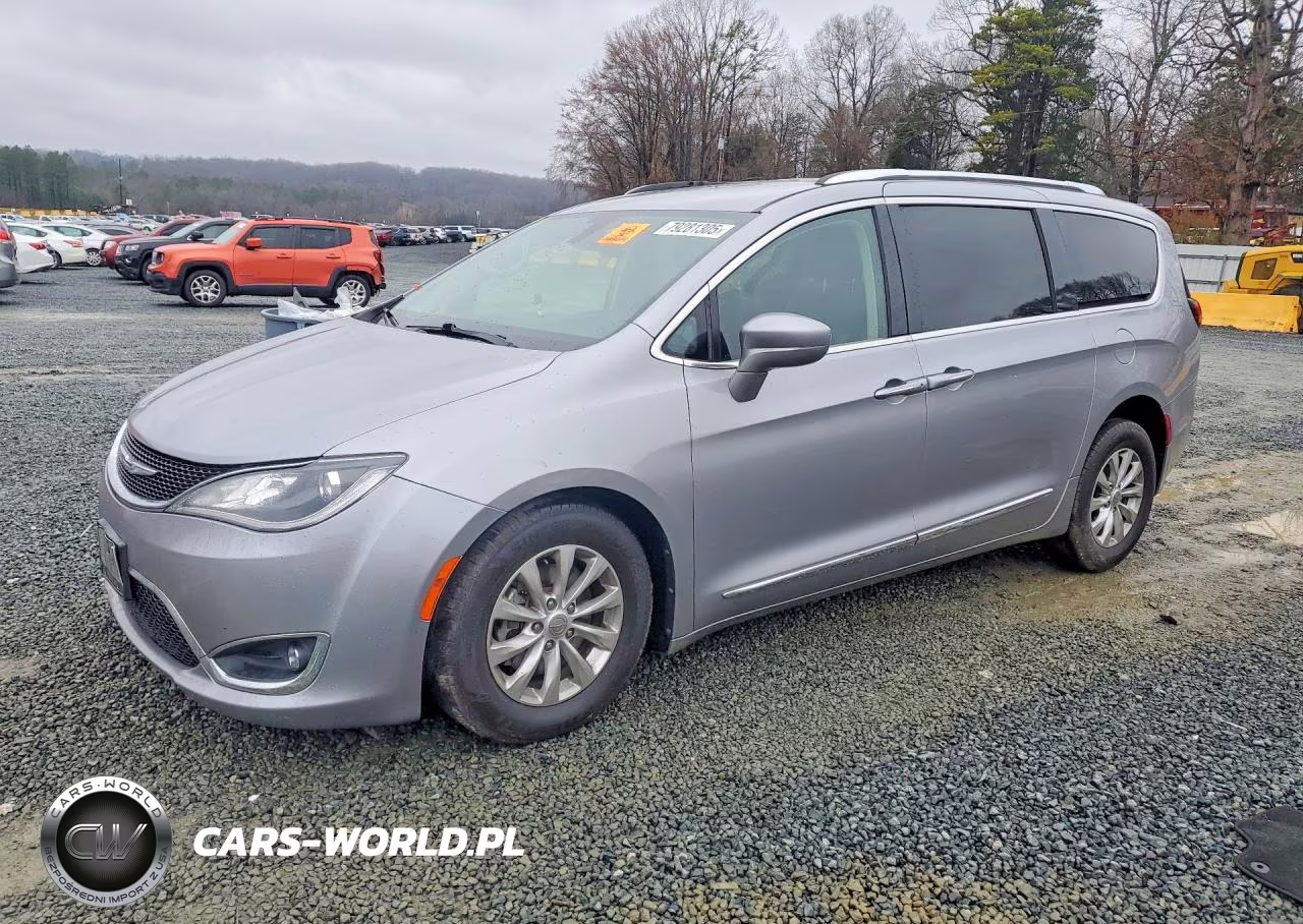 2018 Chrysler Pacifica Touring L