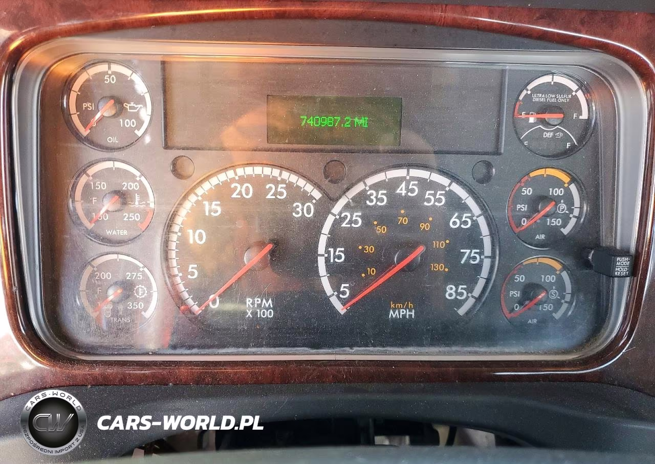 2019 Freightliner 114Sd VIN:1FVHG3DV2KHKM3694 - 8