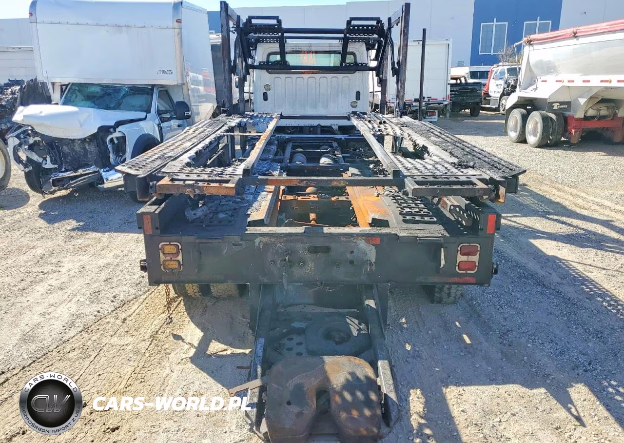 2019 Freightliner 114Sd VIN:1FVHG3DV2KHKM3694 - 9