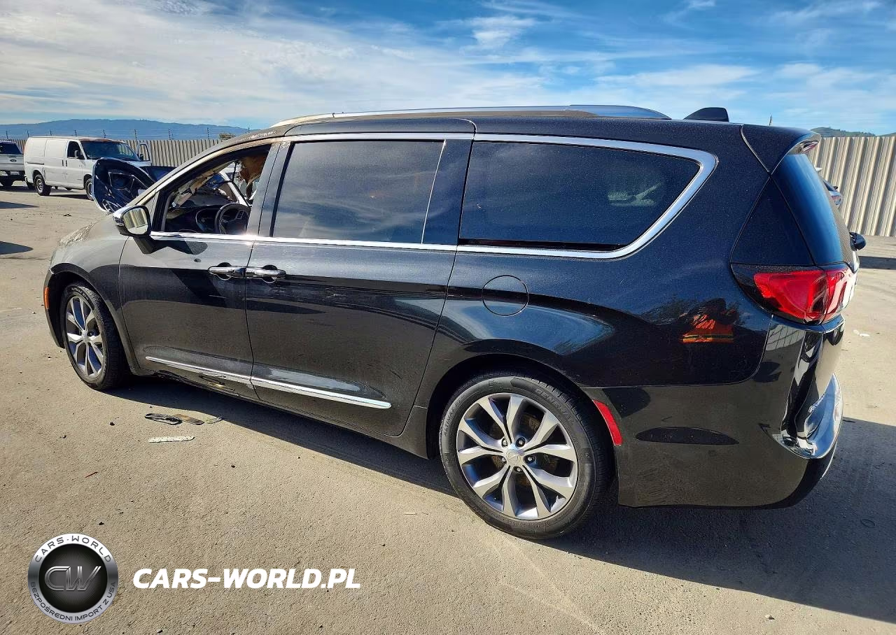 2017 Chrysler Pacifica Limited VIN:2C4RC1GG5HR622134 - 2