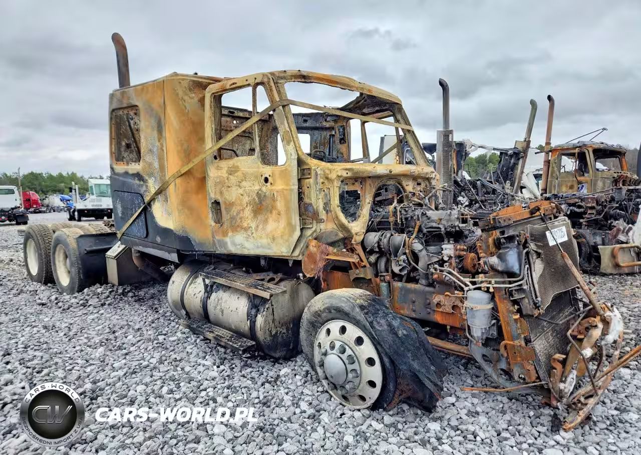 2013 International Lf687 Semi Truck